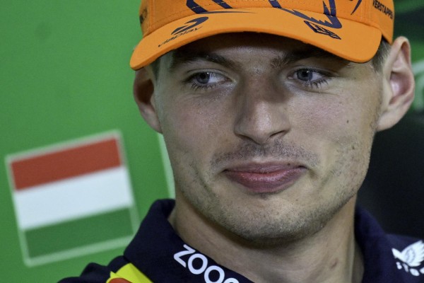 Verstappen: No pienso en el récord histórico del equipo, pienso en ganar