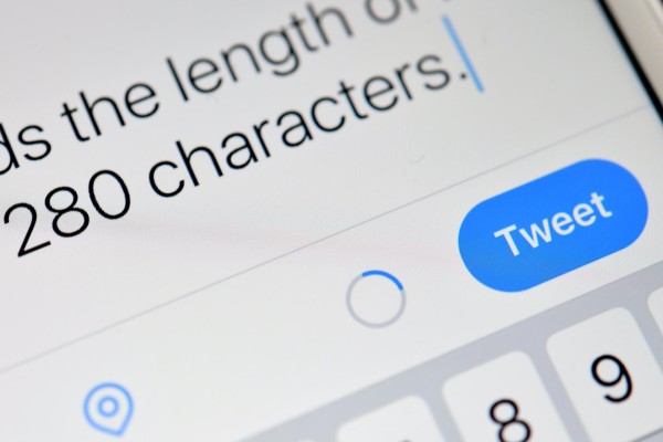Twitter explica que sus restricciones buscan combatir bots 