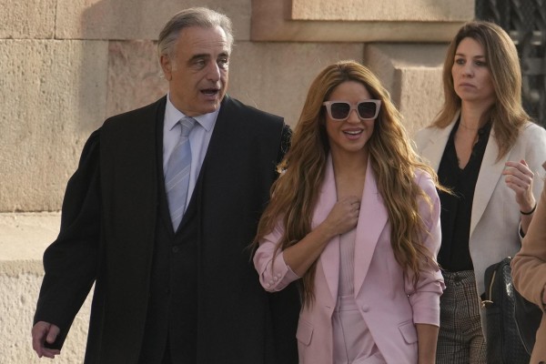 Shakira evita la cárcel en España a cambio de una millonaria multa