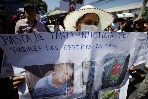 Víctimas de régimen de excepción en El Salvador llegan a 5.775 y las muertes suman 189