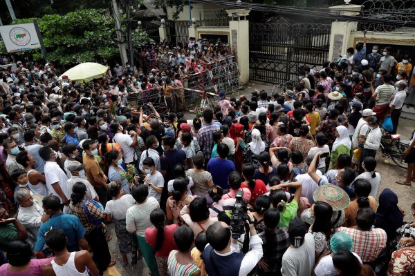 La junta birmana libera a una niña de 5 años detenida a raíz de las protestas