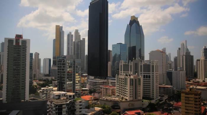 Tras pérdida de grado de inversión, Fitch Rating asegura que los bancos panameños siguen estables