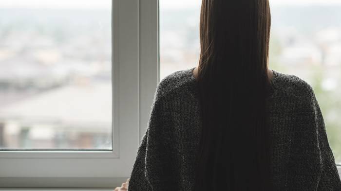 La violencia doméstica en Panamá se sanciona con penas que van desde dos hasta 10 años de prisión en casos agravados. La violencia doméstica en Panamá se sanciona con penas que van desde dos hasta 10 años de prisión en casos agravados.