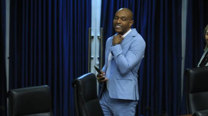 “Bolota” Salazar se disculpa con el país, pero no quiere saber nada de Betserai “Bolota” Salazar se disculpa con el país, pero no quiere saber nada de Betserai