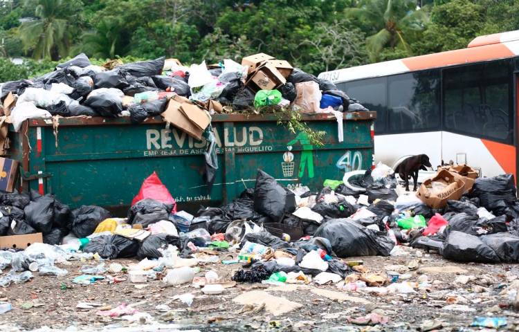 Recolección de basura en San Miguelito sigue entre críticas