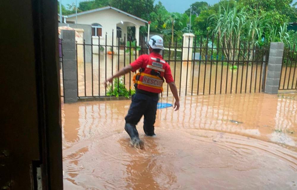 Algunos afectados fueron evacuados.