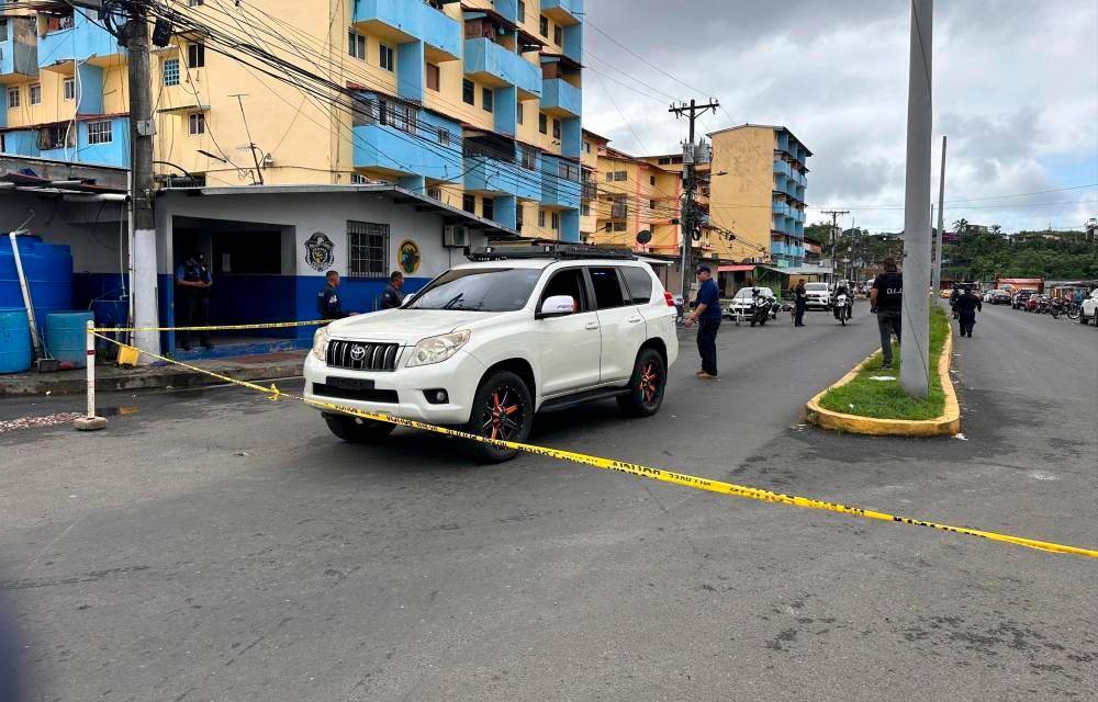 Gerardo Rodríguez iba en su auto cuando murió en medio de una balacera en La Feria de Colón.