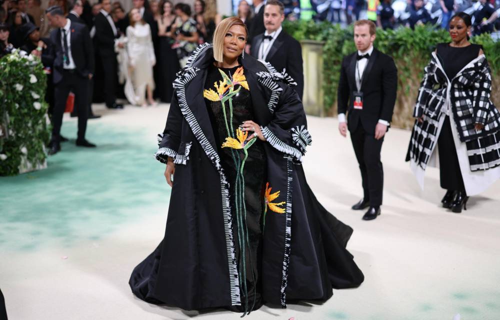 Fotografía de archivo del 6 de mayo de 2024 de la actriz y cantante Queen Latifah a su llegada a la Met Gala en Nueva York (EE.UU.).