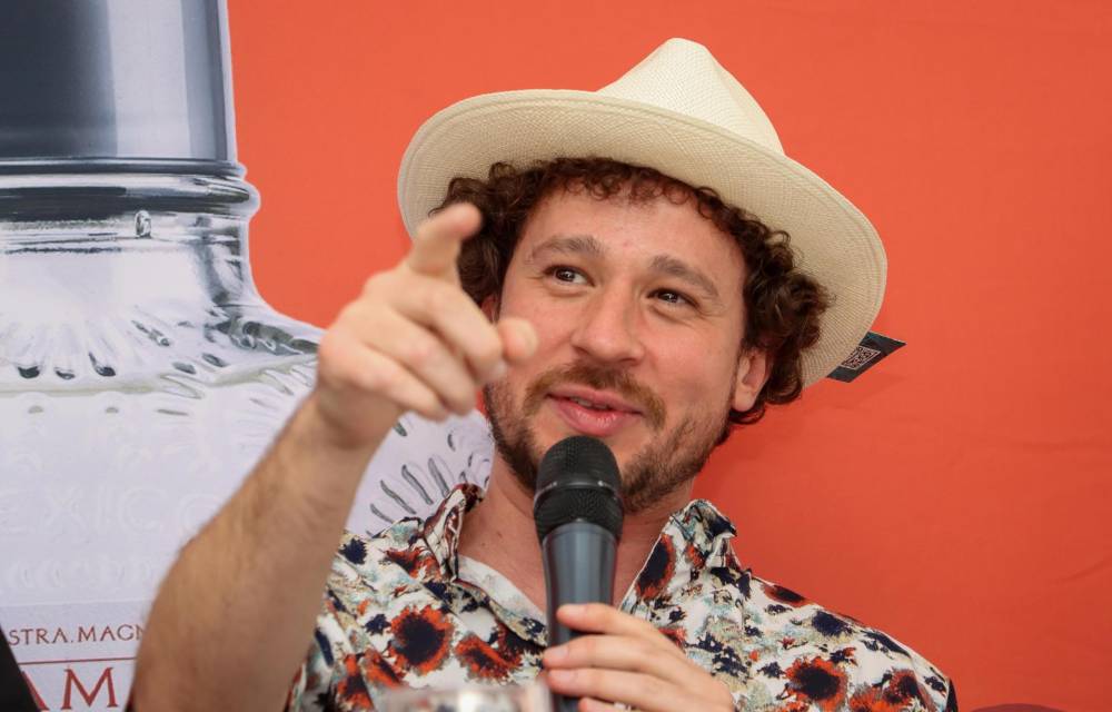 Fotografía de archivo del 24 de junio de 2024 del youtuber mexicano Luisito Comunica, durante una rueda de prensa en Quito (Ecuador).