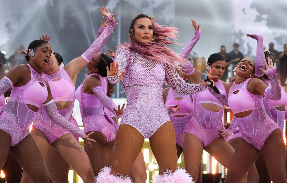 La cantante brasileña Ivete Sangalo se presenta en la edición 2024 del Festival Rock in Río este viernes, en Río de Janeiro (Brasil). EFE/ André Coelho