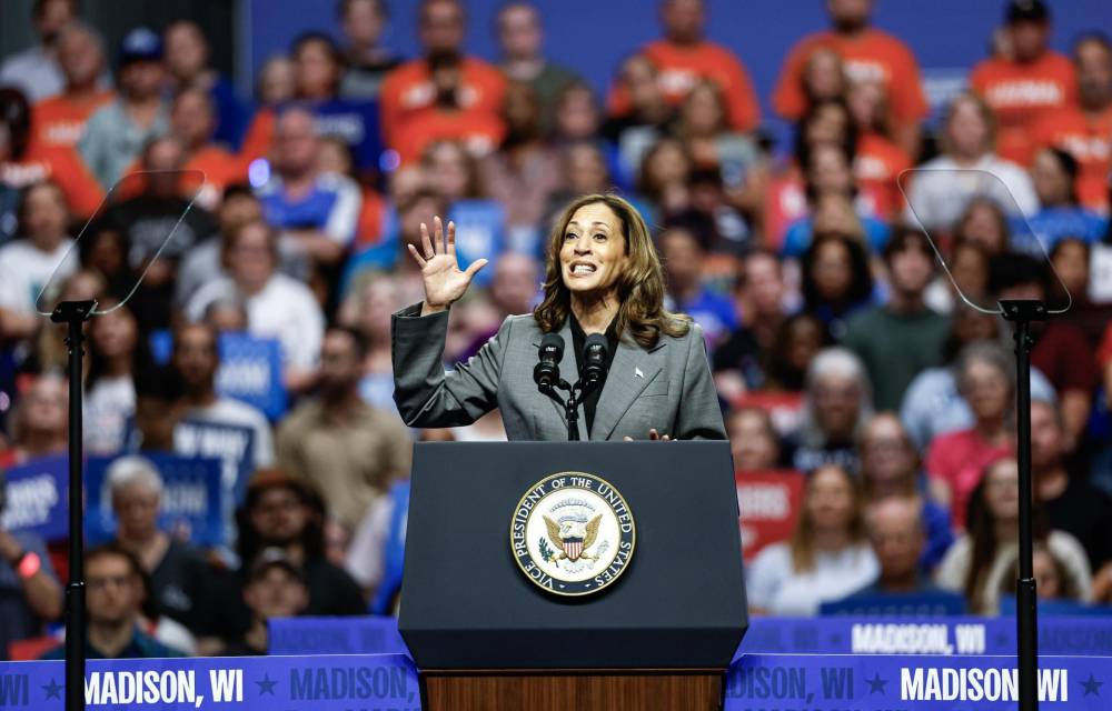 Imagen del 21 de septiembre de 2024 de la vicepresidenta de EE.UU. y candidata demócrata, Kamala Harris.