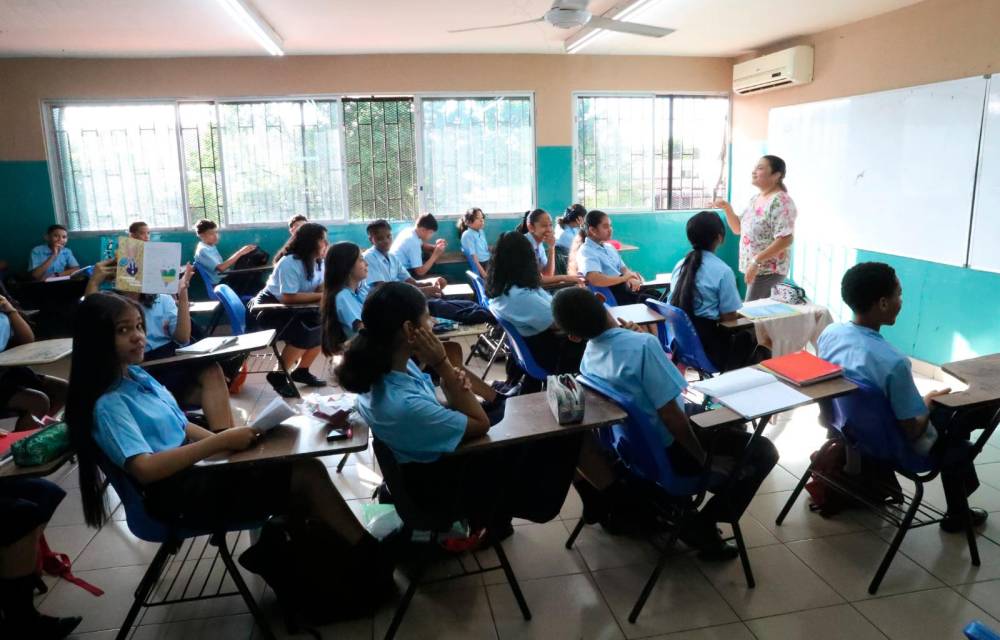 Padres de familia claman por una revisión de todo el sistema educativo.