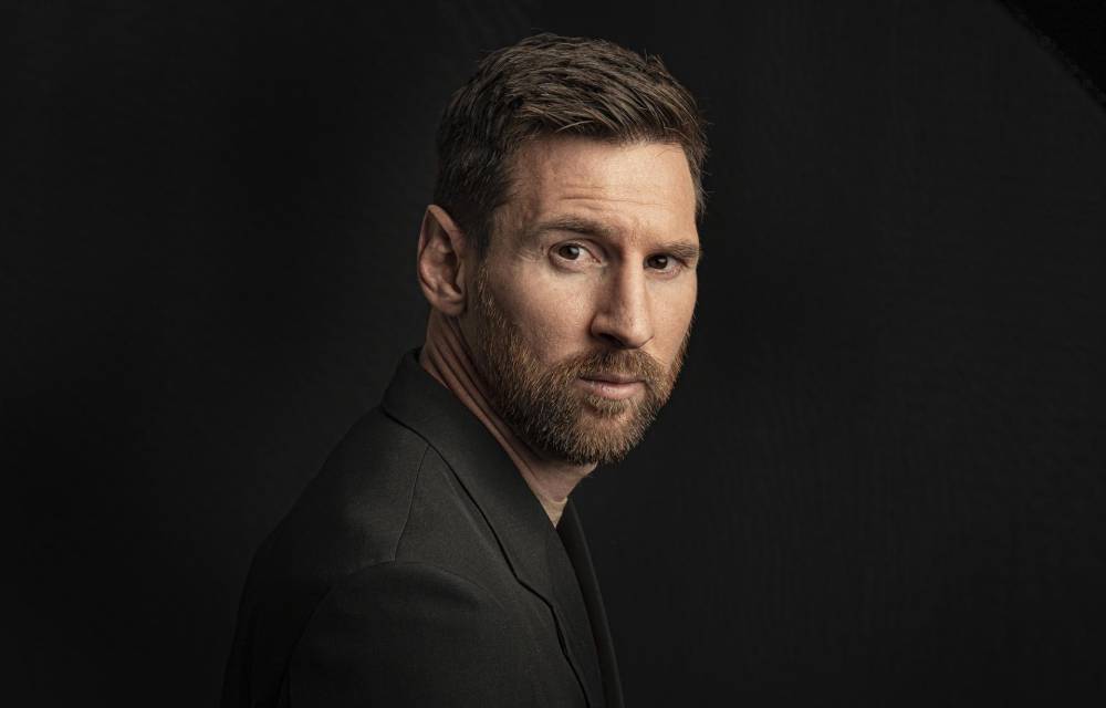 Fotografía promocional sin fecha cedida por 525 Rosario y Smuggler Entertainment del fútbolista argentino Lionel Messi.