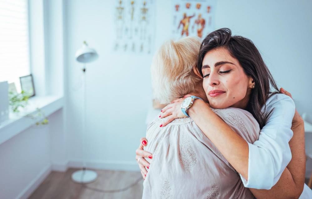 Por día se dan dos casos de maltratos a los adultos mayores.