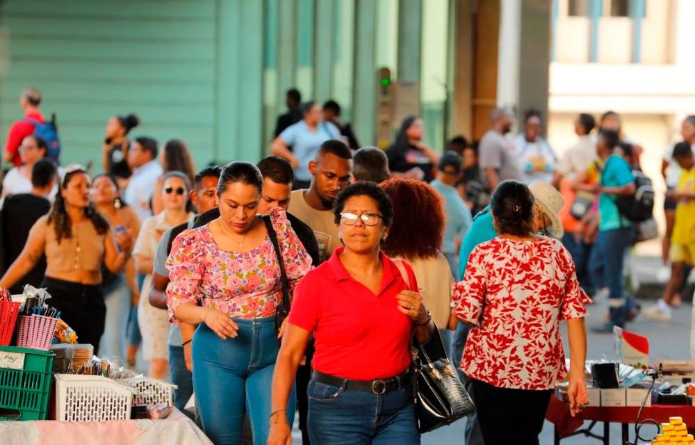 Para el 84% de los ciudadanos el pago del décimo mes es muy importante.