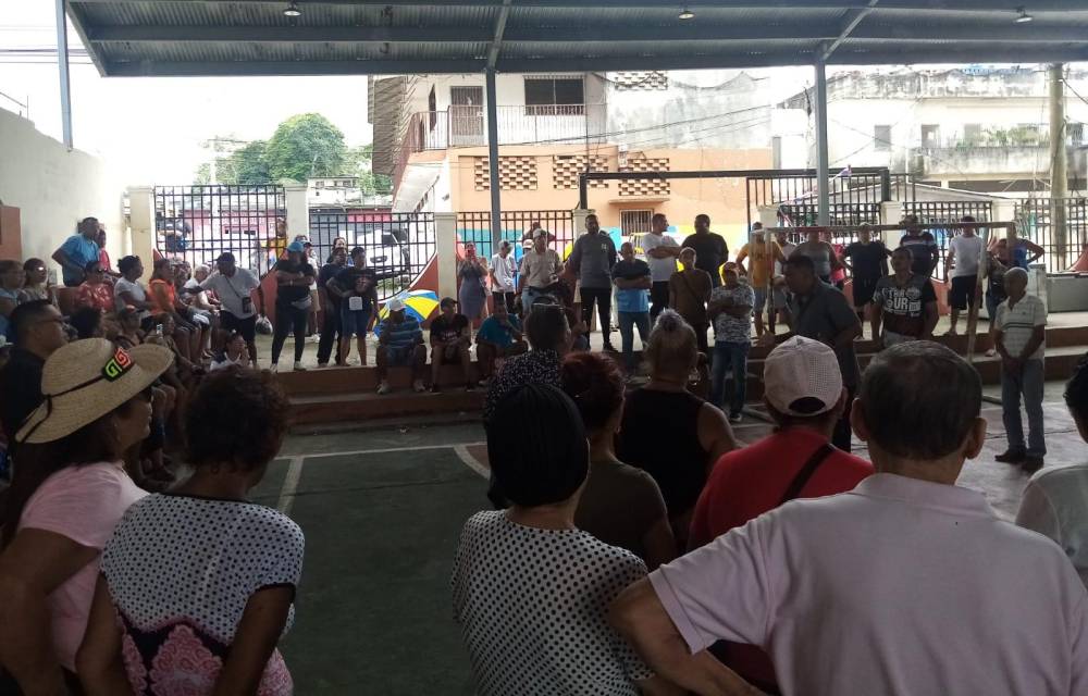 Moradores del distrito de Arraiján llevaron a cabo un cabildo abierto en la cancha San Nicolás de Bari.