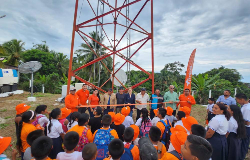 Distrito de Kusapín en la comarca Ngäbe se conecta por primera vez a la red LTE +Móvil