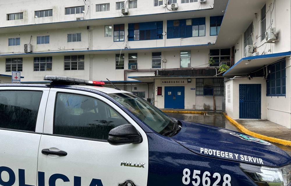 Los dos heridos se encuentran estables en el centro de atención médica de la provincia de Colón.