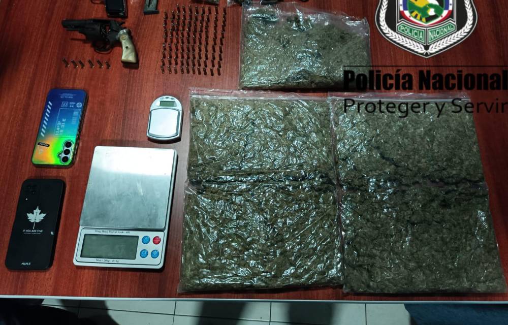 Policía aprehende a cuatro y decomisa drogas en Panamá Oeste