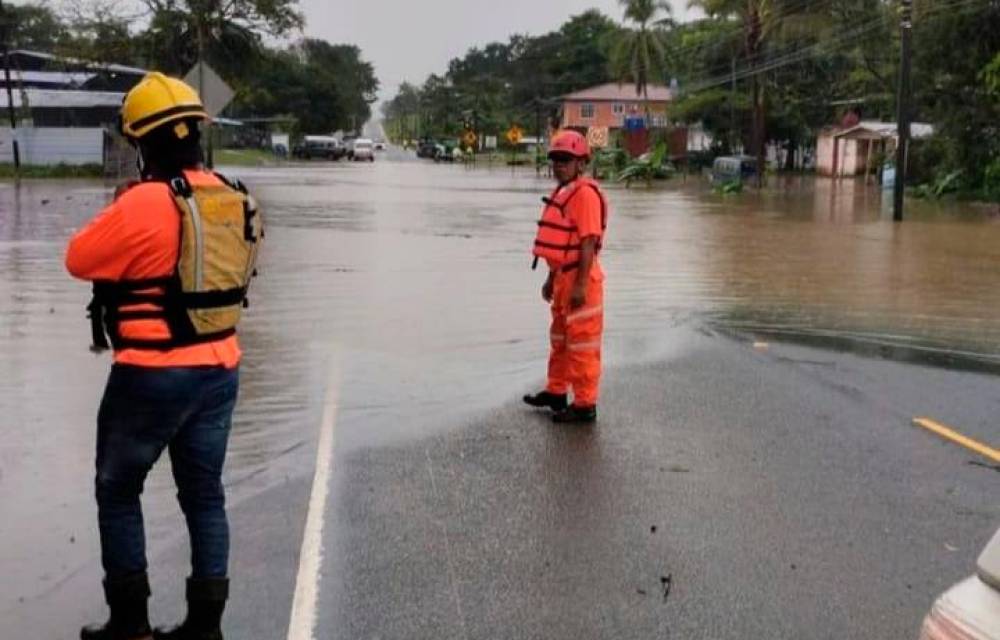 Siguen suspendidos los desfiles patrios en Herrera