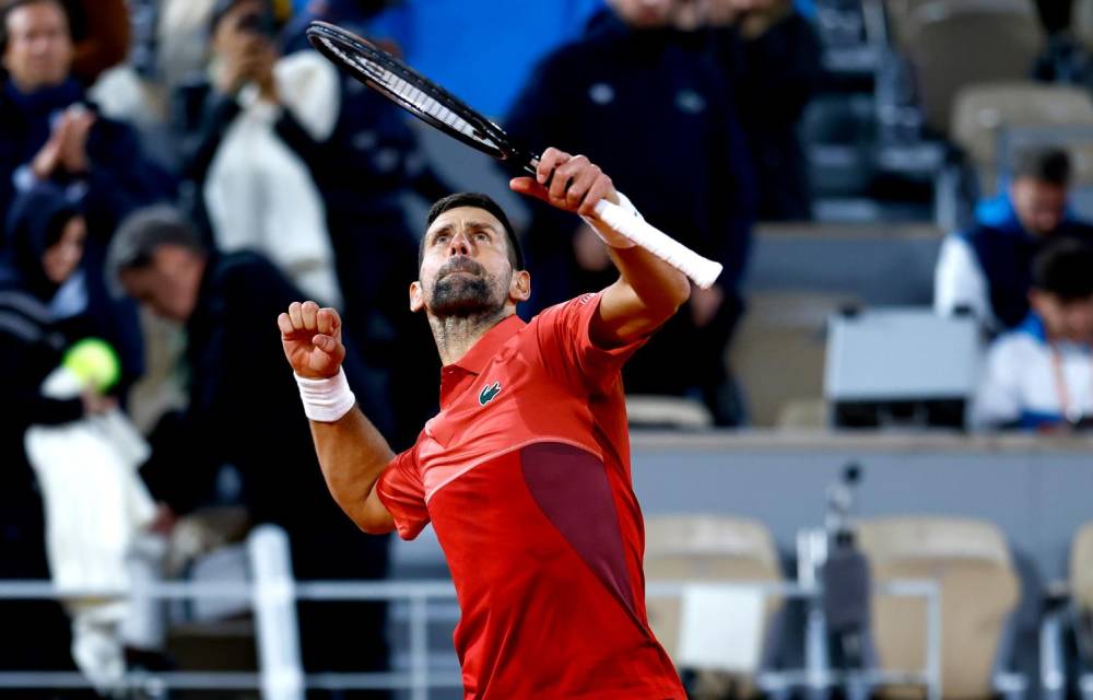 Un Djokovic apático supera la primera ronda del Roland Garros
