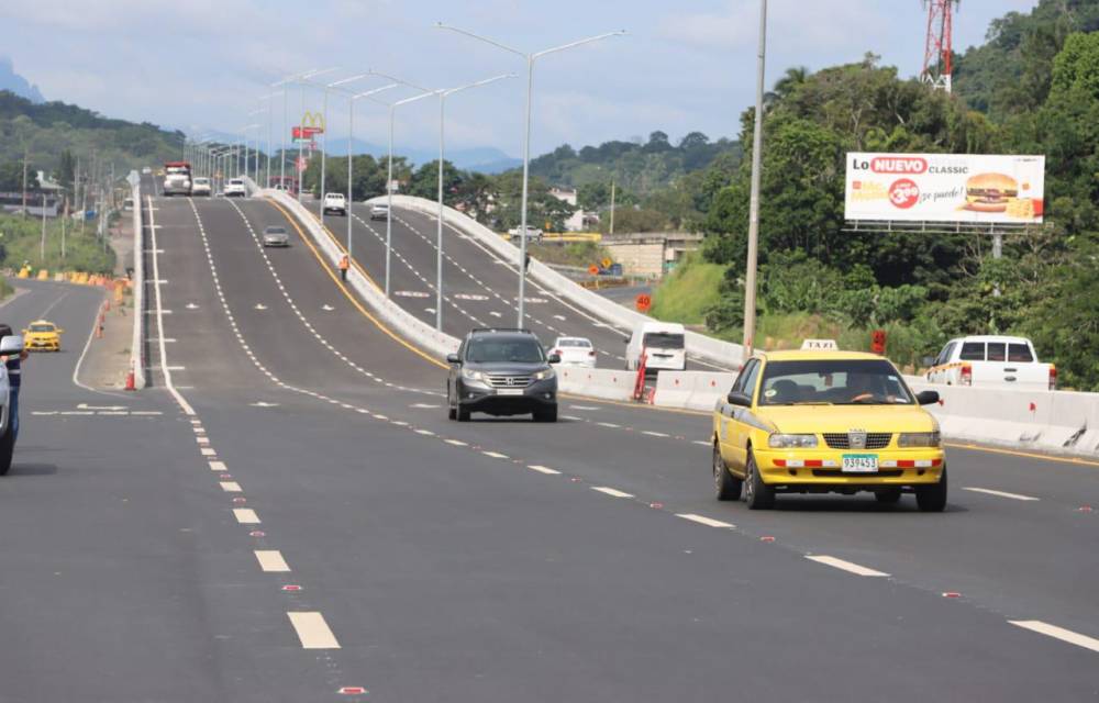 Personal de la ATTT participa de la apertura del viaducto de Panamá Oeste