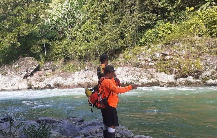 Recuperan cuerpo flotando en río Cricamola