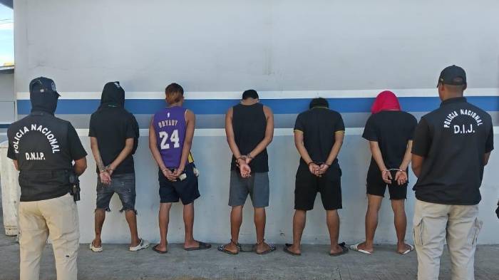 Los detenidos fueron puestos a órdenes de las autoridades competentes para ser procesados