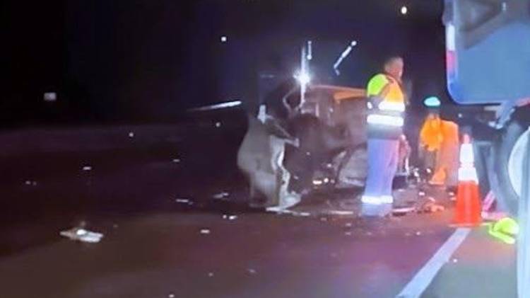 La Policía del Tránsito llegó a la escena para determinar las causas del accidente