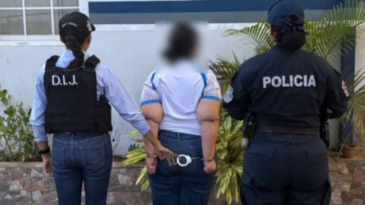 Solicitaba fuertes sumas de dinero en concepto de “adelantos” o “gastos de gestión”