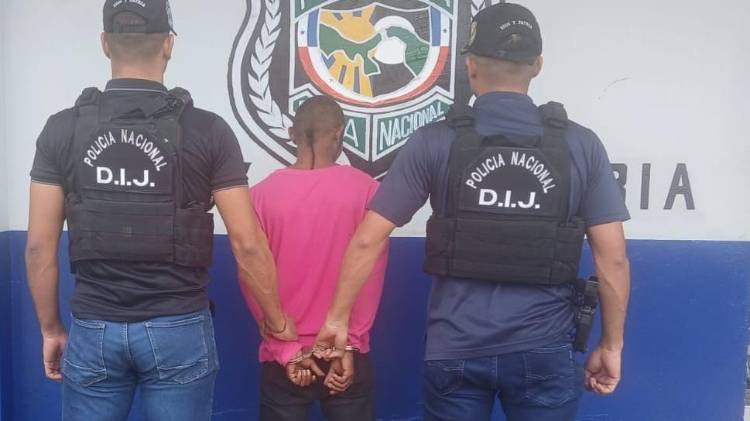 El aprehendido esta vinculado a un tentativa de homicidio ocurrido en marzo de 2025 en Colón