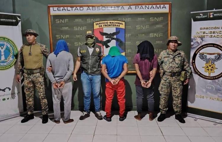 Le confiscan $90 mil a tres sujetos en costas de la frontera con Colombia