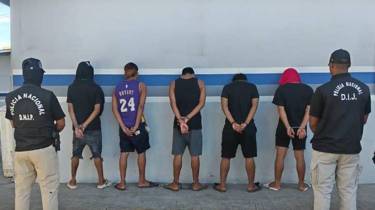 Los detenidos fueron puestos a órdenes de las autoridades competentes para ser procesados