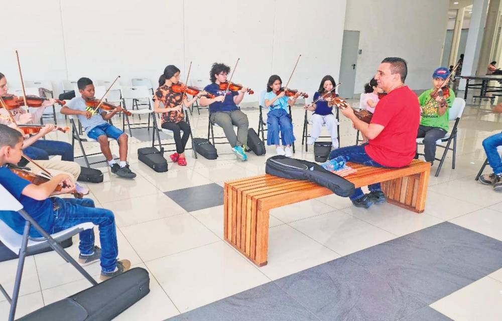 Al rescate del violín con el proyecto ‘Herencia Campesina’ de José Augusto Broce