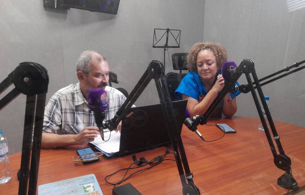 Los escritores Daniel Domínguez Z. e Isabel Burgos participaron de manera digital del Festival Literario Internacional Benengeli, organizado por el Instituto Cervantes.