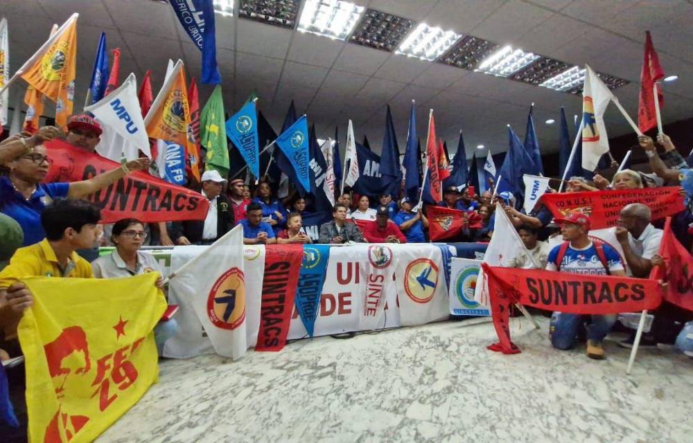 Los dirigentes sostuvieron ayer una reunión de casi cuatro horas en la Universidad de Panamá.