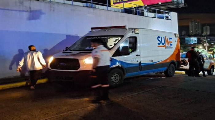 Corren por sus vidas. Se registra fuerte explosión en edificio