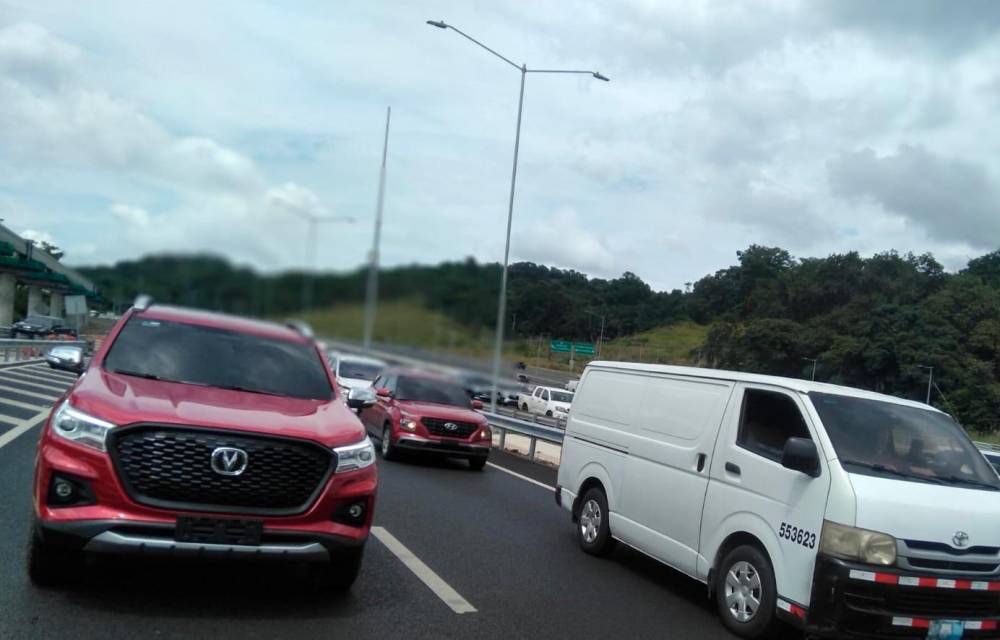 Despelote en los ocho carriles, la realidad de la gente en Panamá Oeste