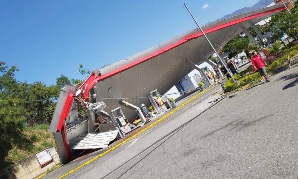 Emergencia en el metrocable de Medellín: una cabina se desprende y causa una víctima fatal