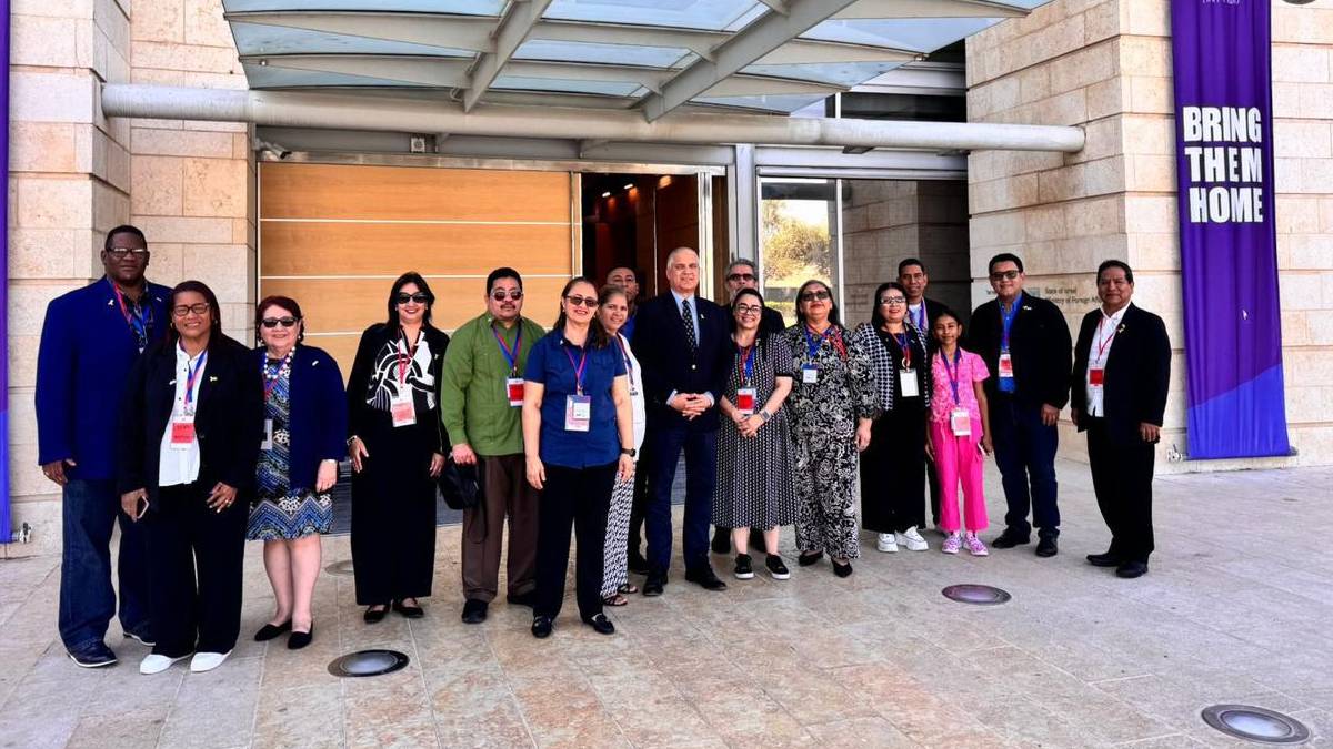 Fe bajo fuego |¿Quiénes son los pastores panameños atrapados bajo fuego cruzado en Israel? Fe bajo fuego |¿Quiénes son los pastores panameños atrapados bajo fuego cruzado en Israel?