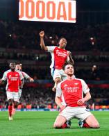 Arsenal pega primero con goleada