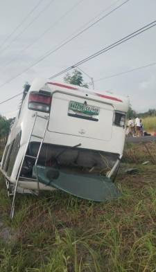 Conductor borracho se accidentó en Punta Chame con 34 pasajeros 