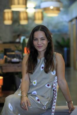 La actriz colombiana Natalia Reyes considera que los Premios Platino derrumban fronteras en un mundo que cada vez está más dividido, más polarizado y más complejo en el tema migratorio, y que su nominación a mejor interpretación femenina por la película 'Aún es de noche en Caracas' es un gran motivo de orgullo.