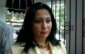 Extienden medida de casa por cárcel a Patria Portugal