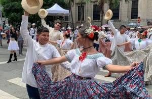 Bandas musicales rinden honor a la patria&nbsp;