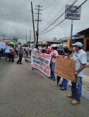 Manifestantes en Colegio Instituto Profesional y Técnico de Juan Díaz, Panamá.