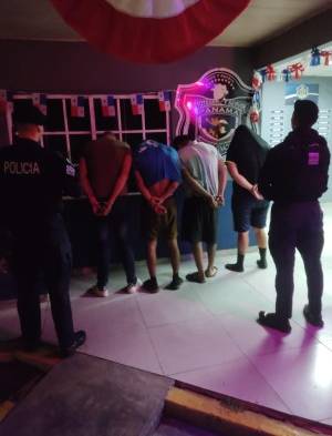 4 malandros se fueron a hurtar cables y los pilló la Policía