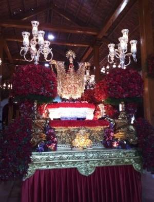 Cientos de devotos participaron de la procesión de Santa Librada 