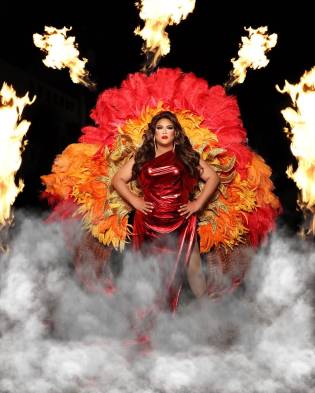 Regresan las novatadas de transformistas en Panamá