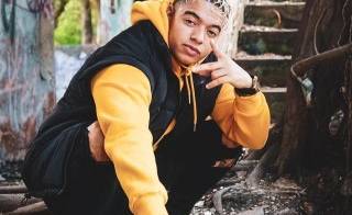 Sinclair&nbsp;se une a Flex en su nuevo tema musical: Mala suerte